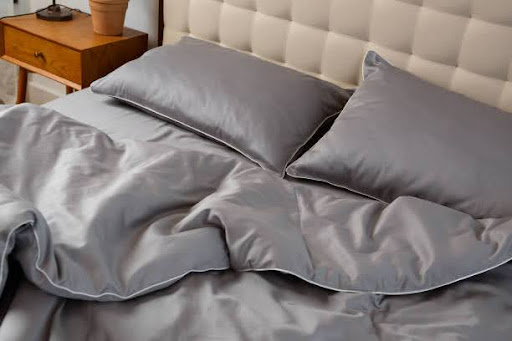 What Types of Bedding Are Best Suited For Sensitive Skin?