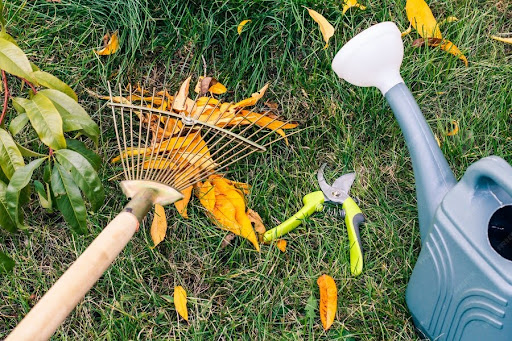 How Garden Debris Supports Waste Removal in UK Homes Today