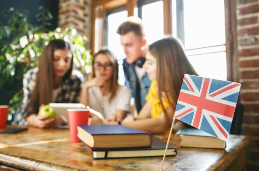 Step-by-Step Guide to Studying a Masters in UK for International Students Step-by-Step Guide to Studying a Masters in UK for International Students
