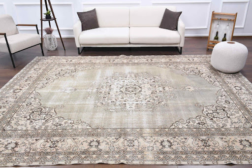 Modern Design Options Available in Extra-Large Rugs