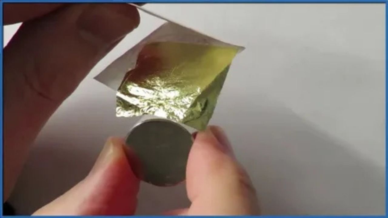 Is Gold Magnetic? The Science Behind Gold and Magnet Tests