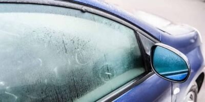 how to stop car from fogging